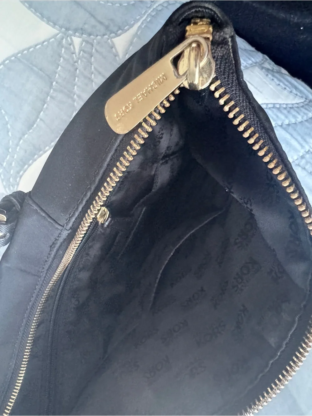 Michael Kors Jet Set EW TZ Top Zip Nylon Black Tote Bag 38H7CTTT8C with Tags
